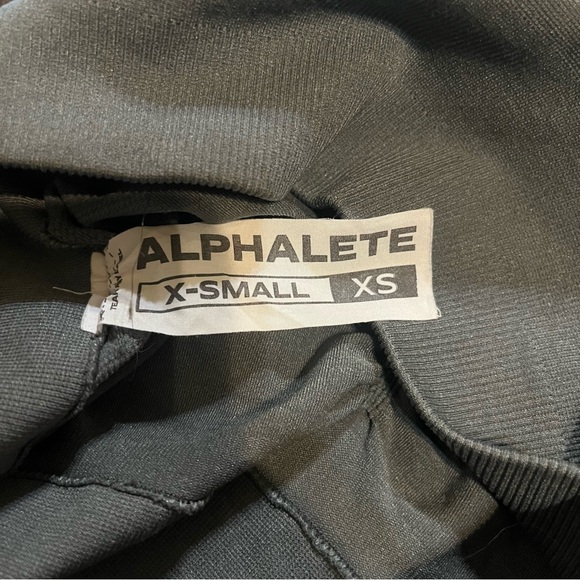 Alphalete Amplify gravity seamless scrunch legging - Picture 8 of 8